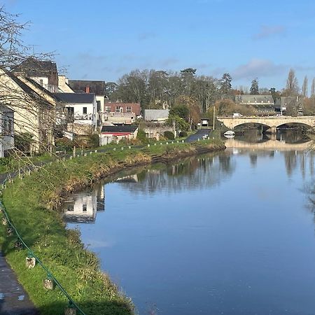 MalestroitLes Berges De L'Oustアパートメント エクステリア 写真