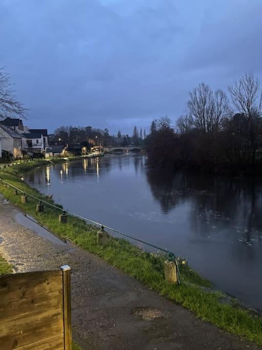 MalestroitLes Berges De L'Oustアパートメント エクステリア 写真